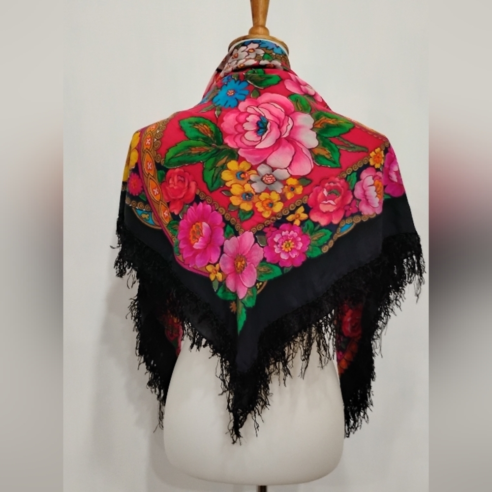 VINTAGE MULBERRY SILK FLORAL SCARF
